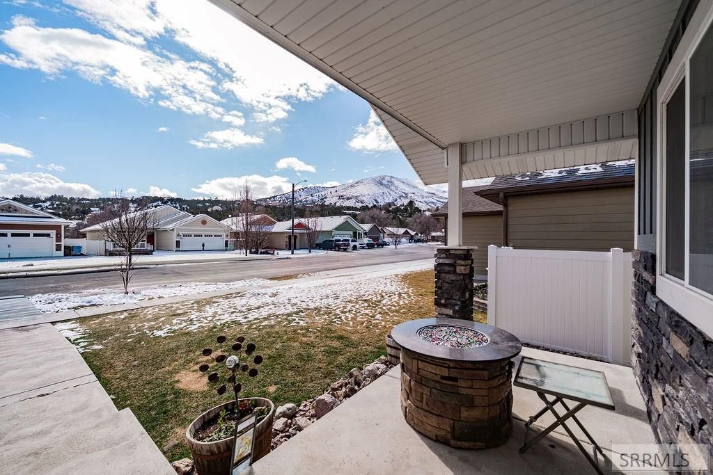 Image 2 of property listing at 628 Double Eagle, Pocatello, ID 83204