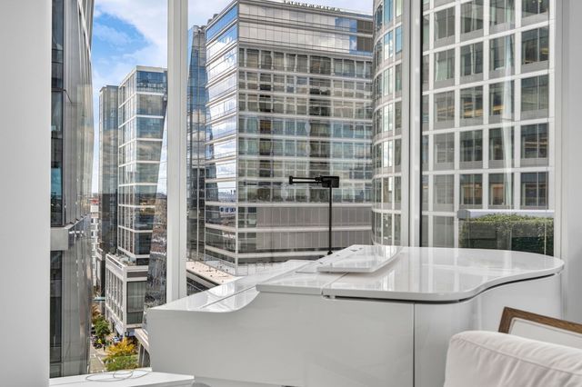 50 Liberty Drive 12J, Boston, MA 02210