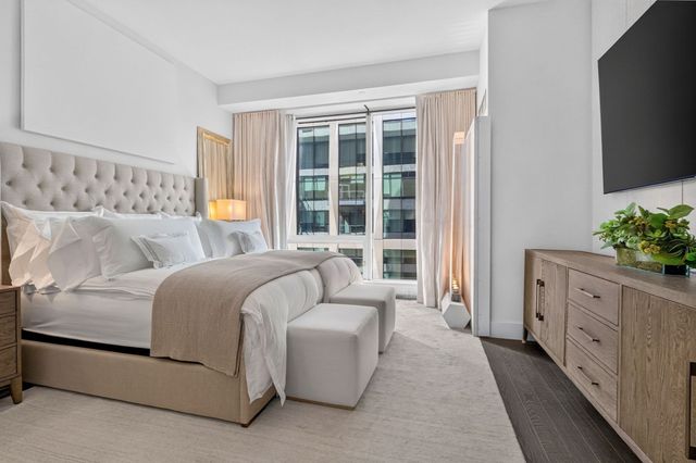 50 Liberty Drive 12J, Boston, MA 02210