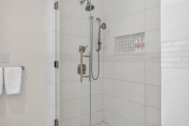50 Liberty Drive 12J, Boston, MA 02210