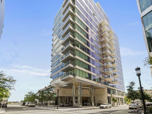 50 Liberty Drive 12J, Boston, MA 02210