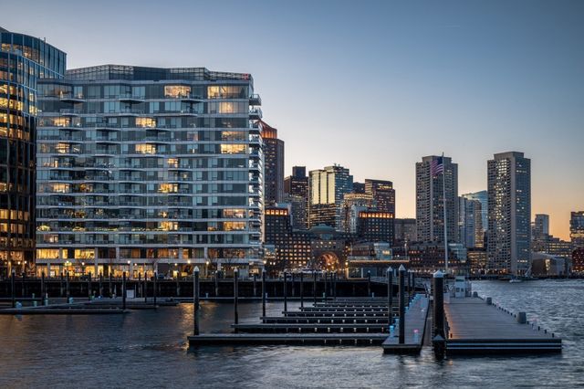 50 Liberty Drive 12J, Boston, MA 02210
