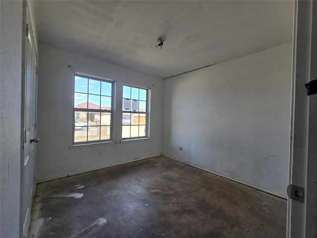 4204 Sapphire Lane, Granbury, TX 76049