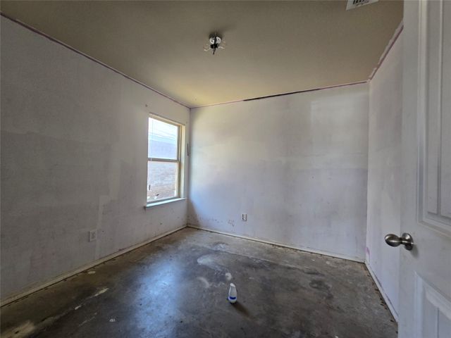 4204 Sapphire Lane, Granbury, TX 76049