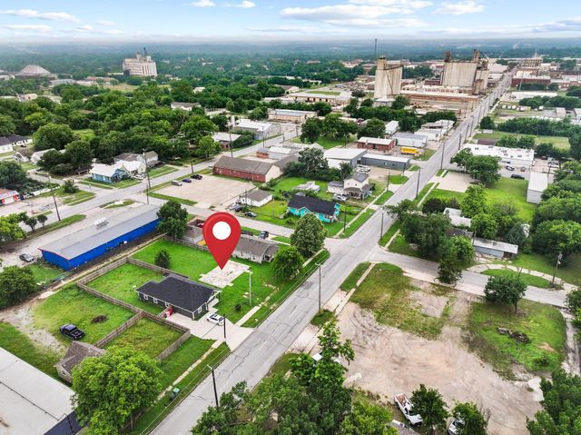 806 E Houston Street, Sherman, TX 75090