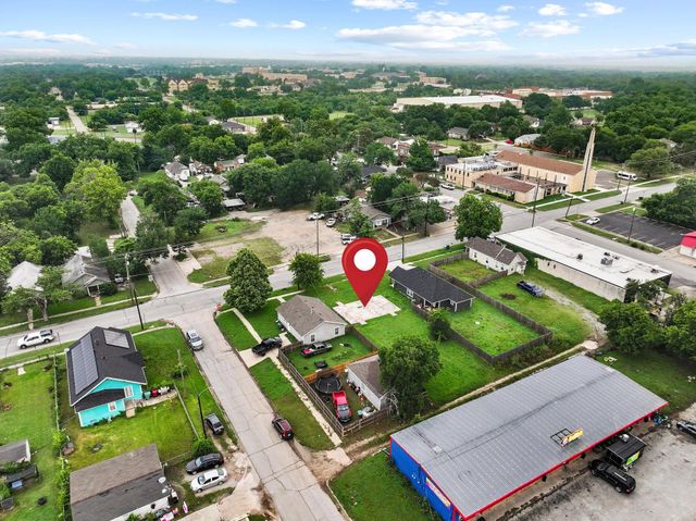 806 E Houston Street, Sherman, TX 75090
