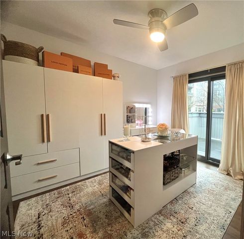 121 N Howard Street, Akron, OH 44308