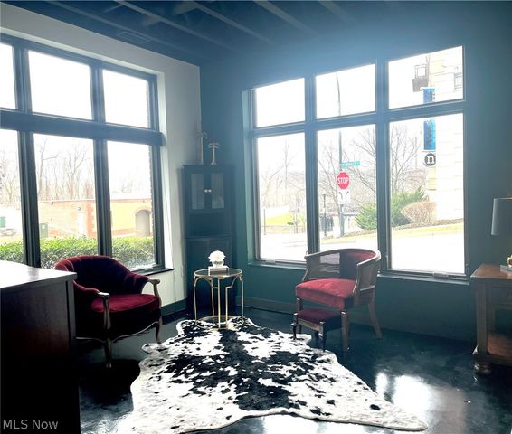 121 N Howard Street, Akron, OH 44308