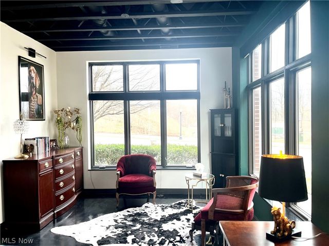 121 N Howard Street, Akron, OH 44308