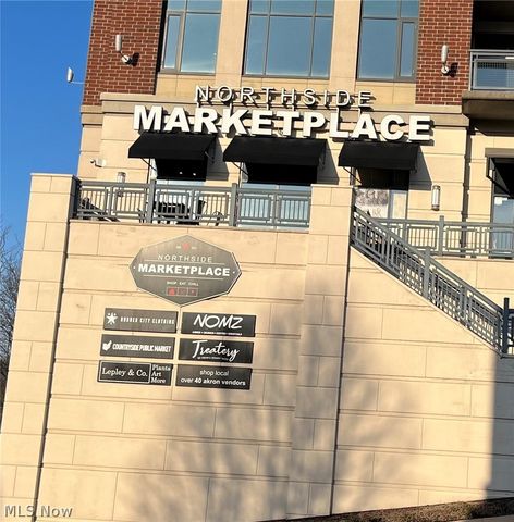 121 N Howard Street, Akron, OH 44308