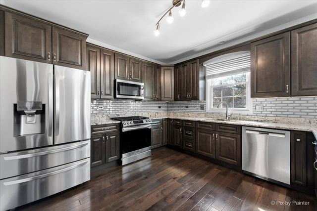 182 Ashfield Court, Bloomingdale, IL 60108