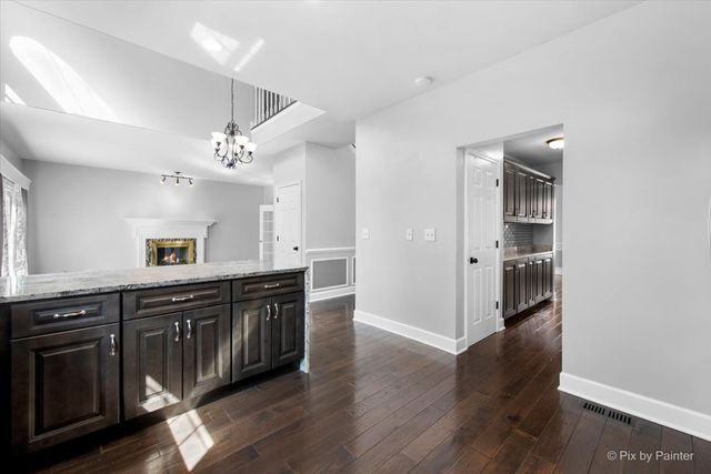 182 Ashfield Court, Bloomingdale, IL 60108