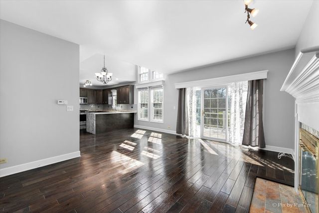182 Ashfield Court, Bloomingdale, IL 60108