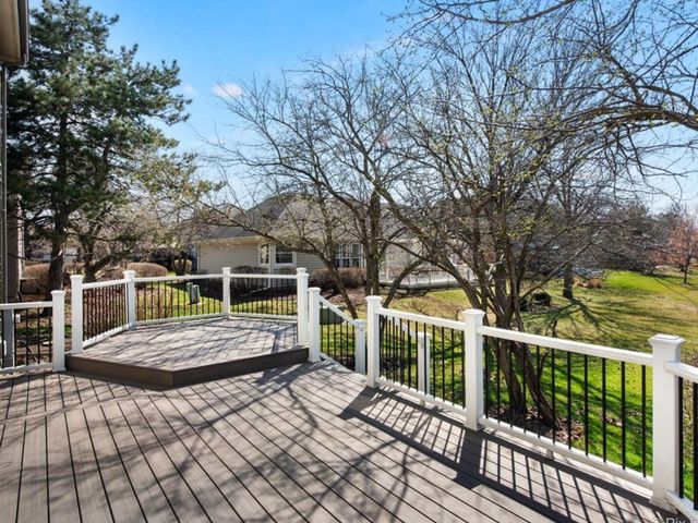 182 Ashfield Court, Bloomingdale, IL 60108