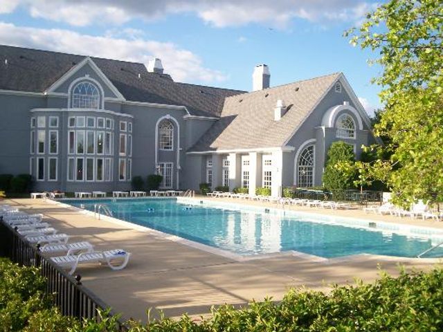 182 Ashfield Court, Bloomingdale, IL 60108