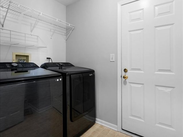 182 Ashfield Court, Bloomingdale, IL 60108