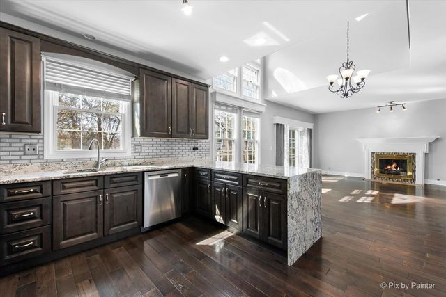 182 Ashfield Court, Bloomingdale, IL 60108