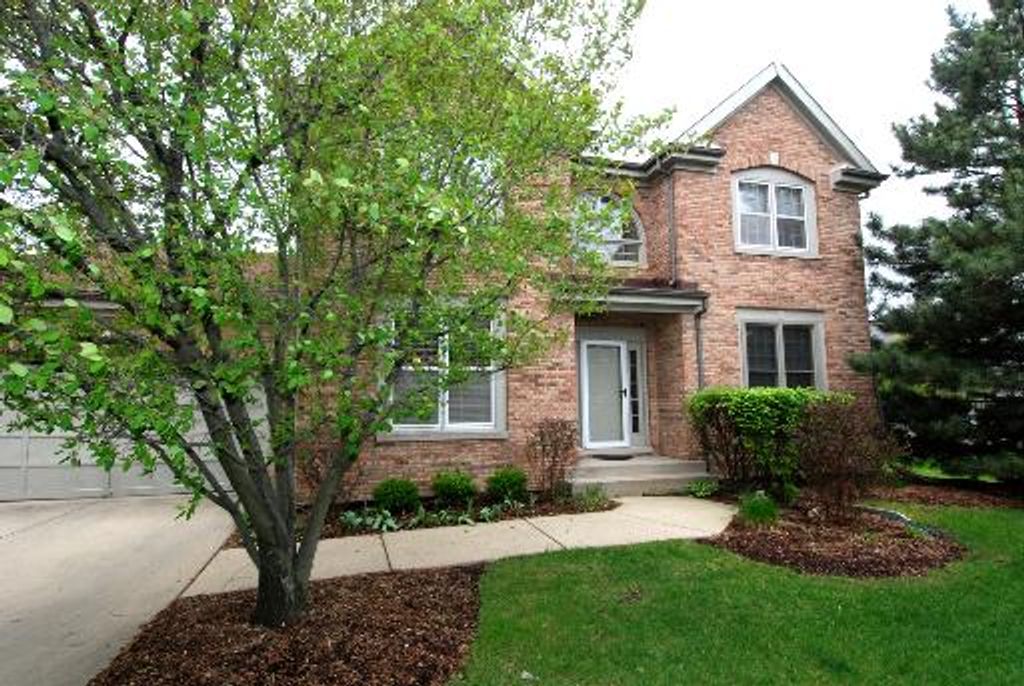 182 Ashfield Court, Bloomingdale, IL 60108