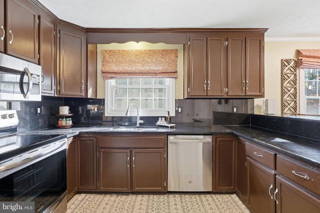 12533 BASSWOOD DR, Manassas, VA 20112