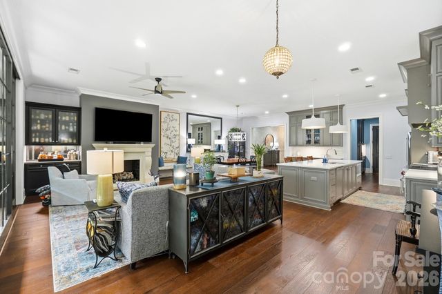 2430 Vail Avenue, Charlotte, NC 28207