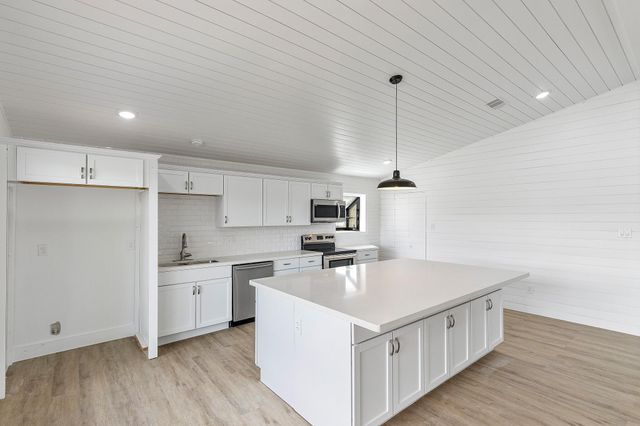 20719 Rio Villa Drive, Houston, TX 77049