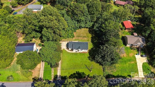 5118 W Piedmont Circle, Conover, NC 28613