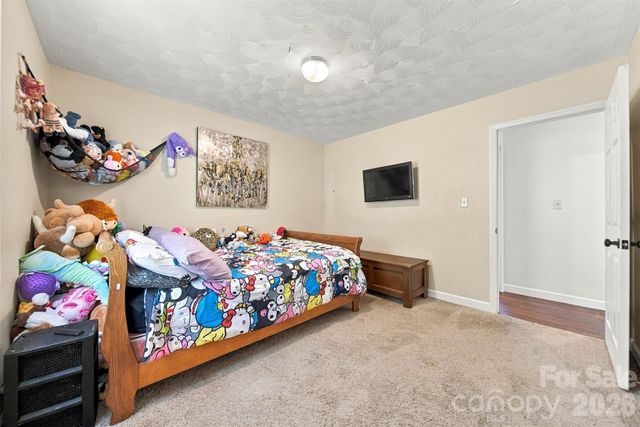 5118 W Piedmont Circle, Conover, NC 28613