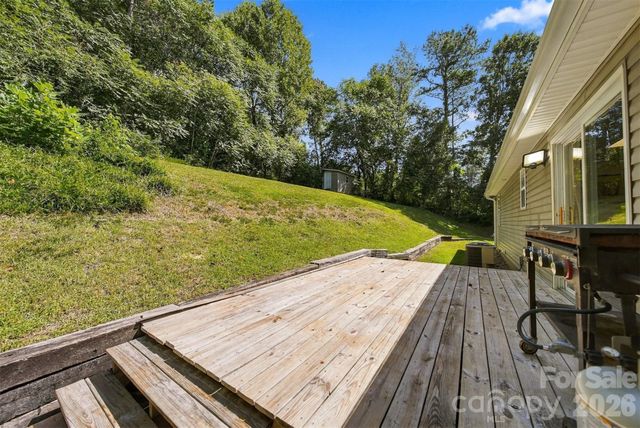 5118 W Piedmont Circle, Conover, NC 28613