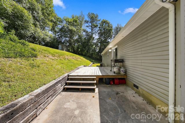 5118 W Piedmont Circle, Conover, NC 28613