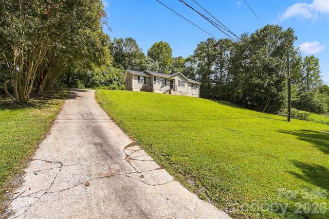 5118 W Piedmont Circle, Conover, NC 28613