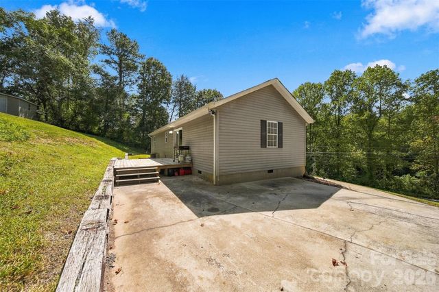 5118 W Piedmont Circle, Conover, NC 28613