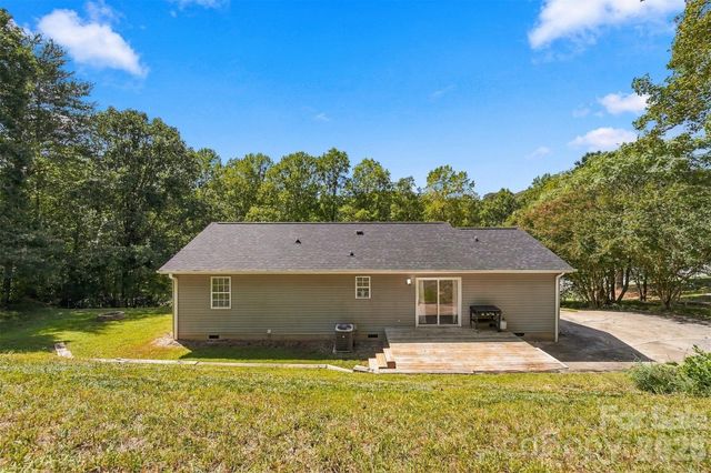 5118 W Piedmont Circle, Conover, NC 28613