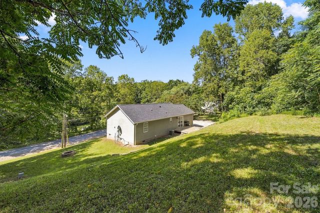 5118 W Piedmont Circle, Conover, NC 28613