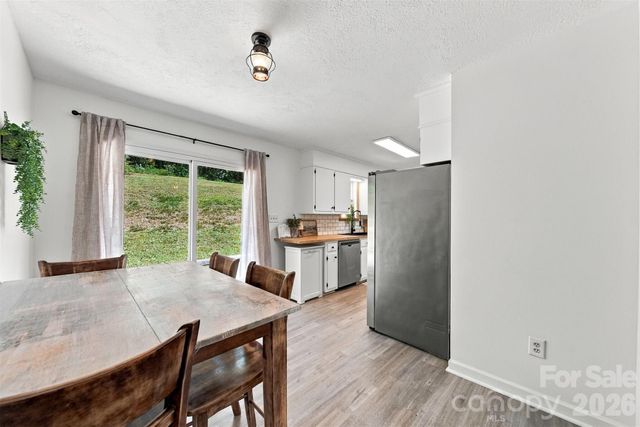 5118 W Piedmont Circle, Conover, NC 28613