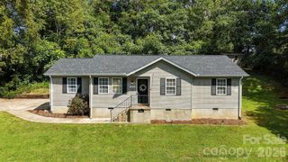 5118 W Piedmont Circle, Conover, NC 28613