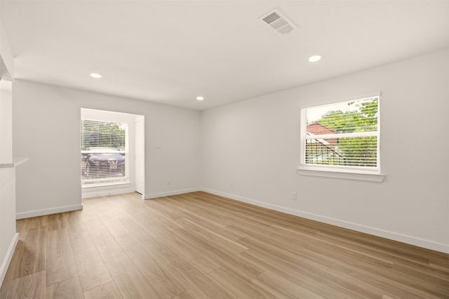 908 Isbell Road A, Fort Worth, TX 76114