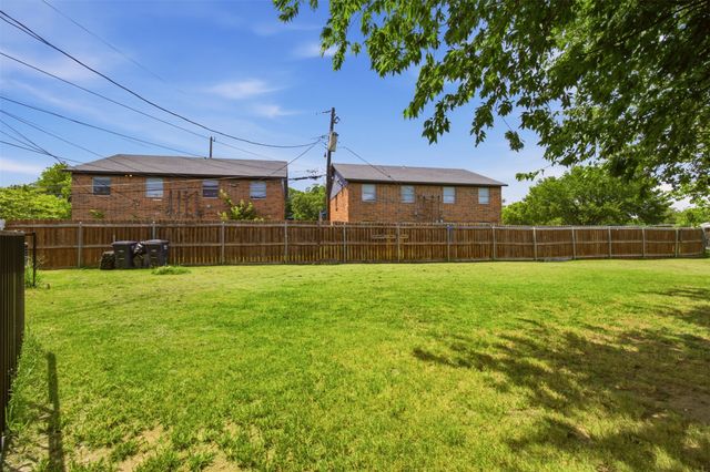 908 Isbell Road A, Fort Worth, TX 76114