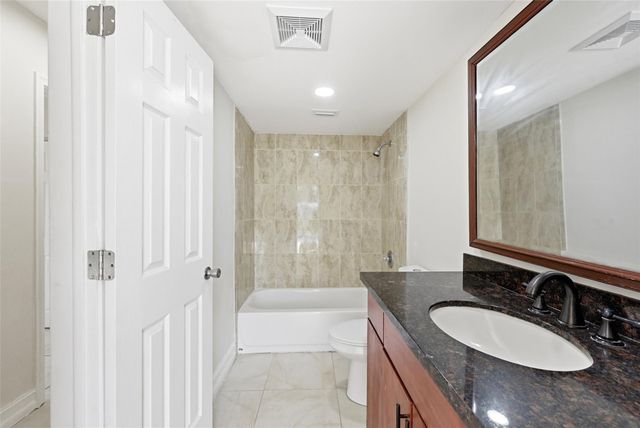 1430 NW 73 Avenue, Plantation, FL 33313