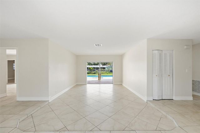 1430 NW 73 Avenue, Plantation, FL 33313
