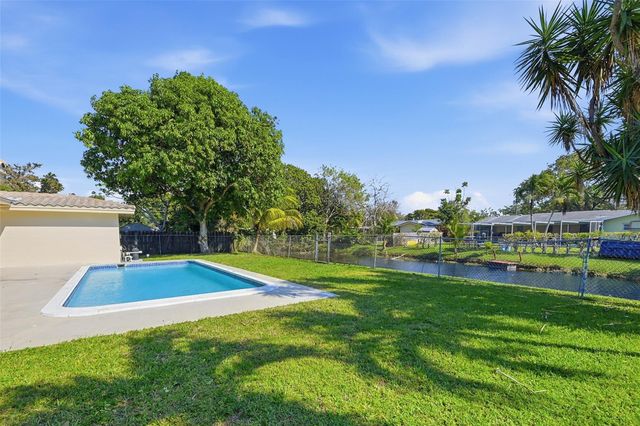 1430 NW 73 Avenue, Plantation, FL 33313