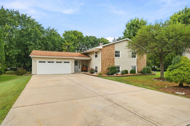 25240 W Marble Court, Channahon, IL 60410