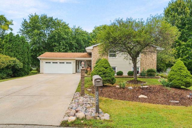 25240 W Marble Court, Channahon, IL 60410