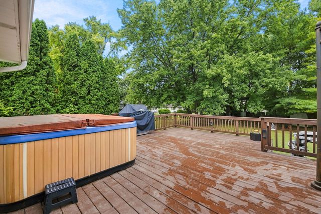 25240 W Marble Court, Channahon, IL 60410