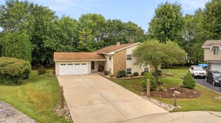 25240 W Marble Court, Channahon, IL 60410
