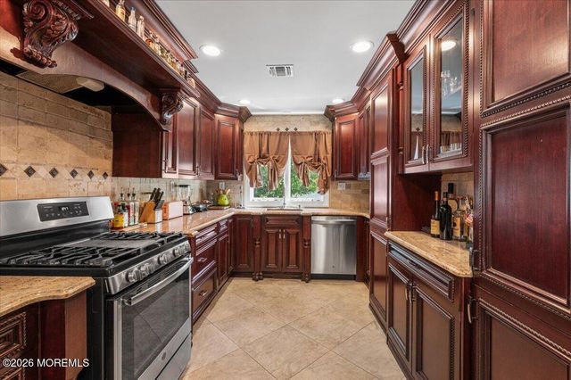 103 Therese Avenue, Keyport, NJ 07735