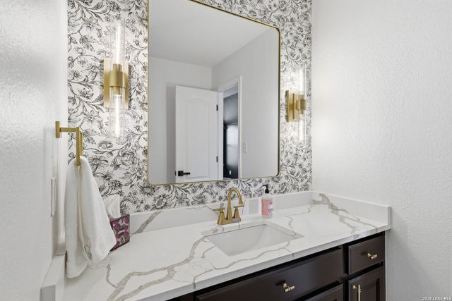 24111 Seven Winds, San Antonio, TX 78258
