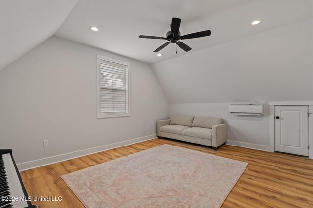 12 Buck Court, Hattiesburg, MS 39402