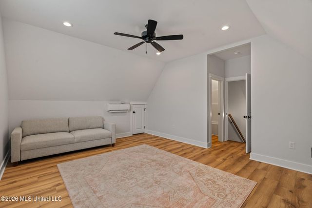 12 Buck Court, Hattiesburg, MS 39402