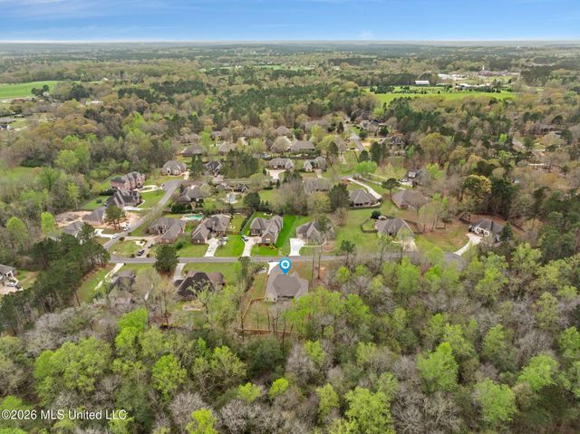 12 Buck Court, Hattiesburg, MS 39402