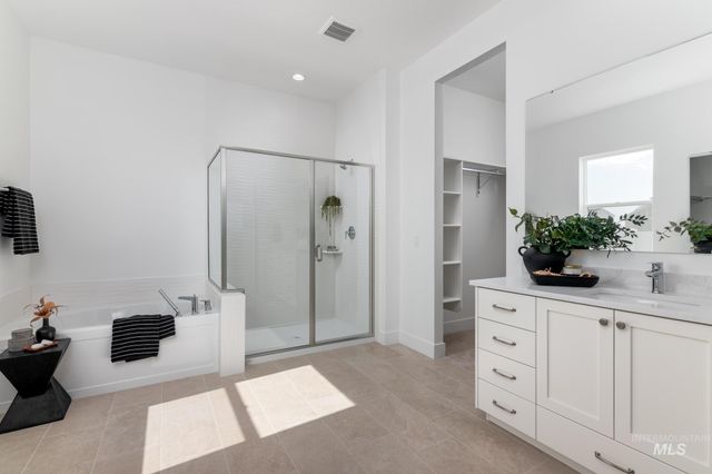 1200 N Bellingrath Ave, Middleton, ID 83644